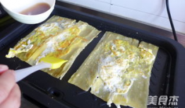 烤冷面的做法视频,美味家常小吃轻松学